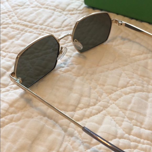 Polaroid unisex polarized sunglasses - Picture 2 of 4